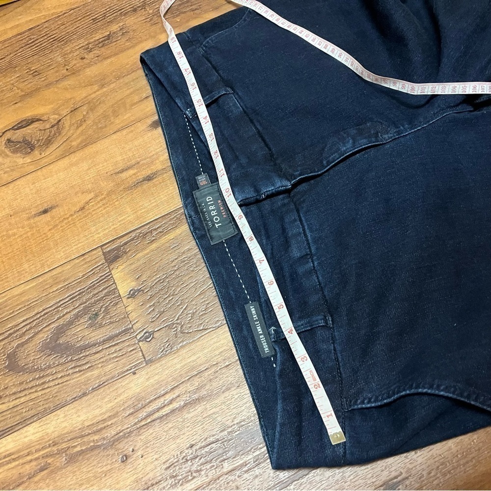 Torrid Crop Classic Skinny Trouser Jeans Dark Wash 18R 18 Regular V - Picture 5 of 8